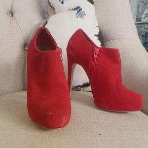 Steve Madden Booties in Red